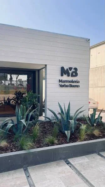 La entrada de Marmolería Yerba Buena, donde empezó todo